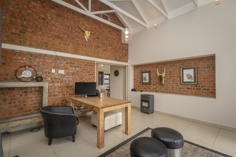 4 Bedroom Property for Sale in The Coves North West